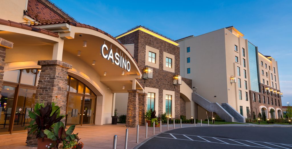 del Lago Resort & Casino Exterior